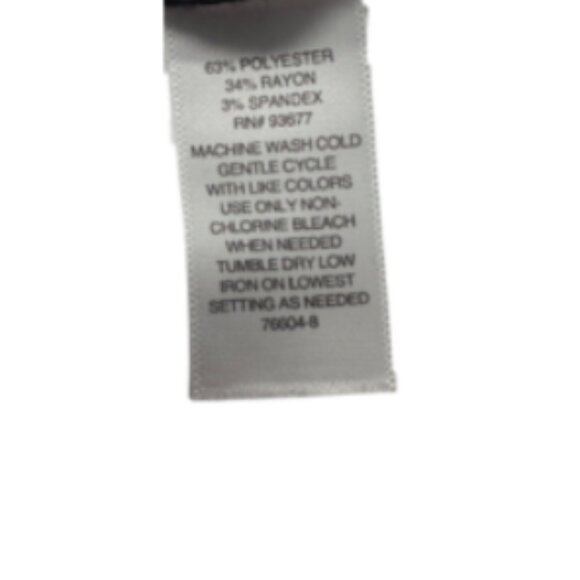 Liz Claiborne Women's Sweater Medium, Black, Chic & Versatile - Picture 8 of 8